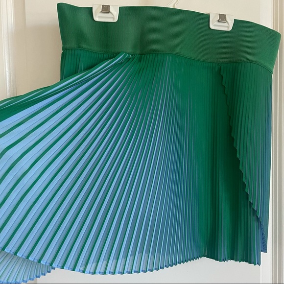 NWT Stella McCartney Blue and Green Mini Skort - Picture 9 of 9